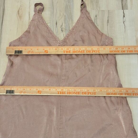 Lacausa Women M Jumpsuit Romper Satin V Neck Wide Leg Pink Rose - Picture 8 of 10